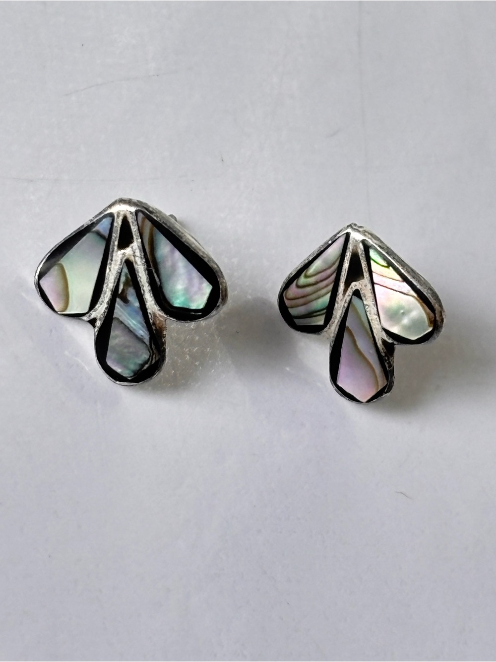 🌷5/25$ Dainty Vtg Taxco Mexico Abalone studs Earrings